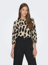 Batsleeve Top - Sandshell Leo